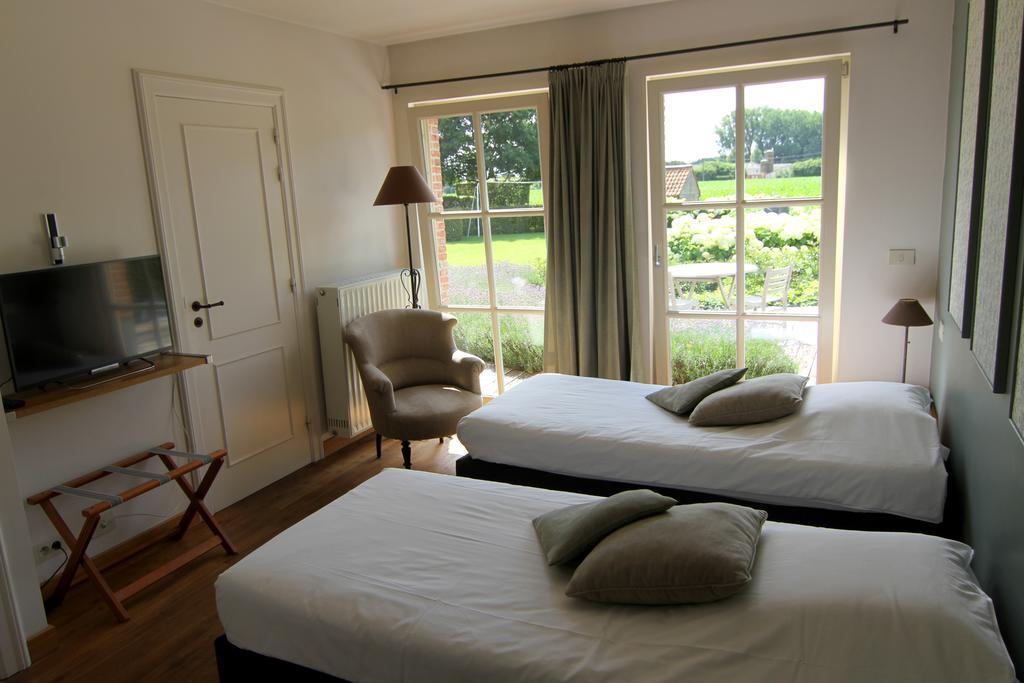 B&B 'T Groene Genoegen Laarne ภายนอก รูปภาพ